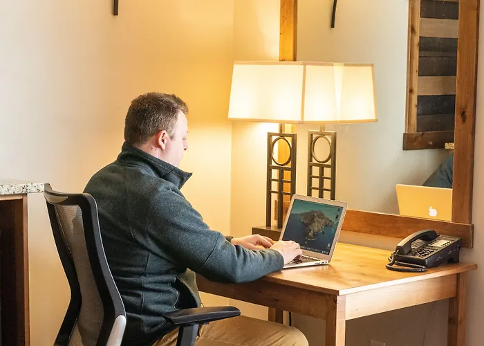 Yellowstone National Park Hotels