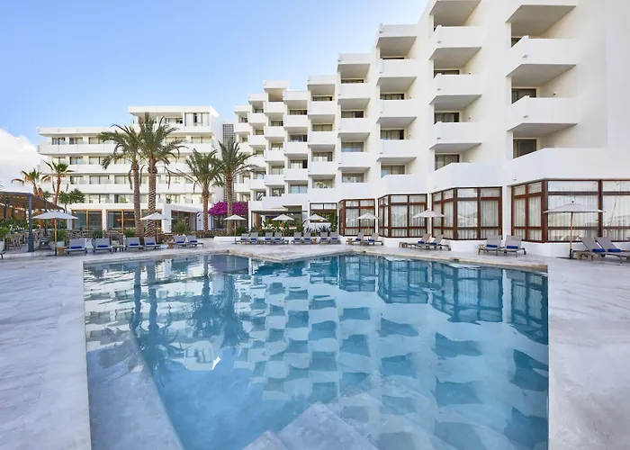 Santa Eularia des Riu Hotels