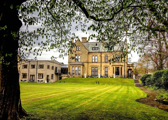 The Oaks Hotel