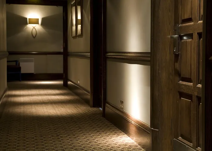 Ayr Hotels