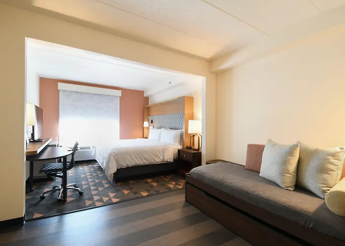 Fredericksburg Hotels