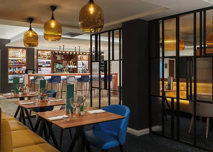 Paisley Hotels