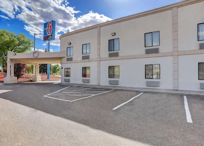 Espanola Hotels