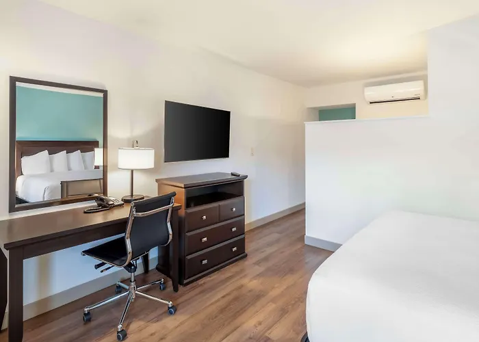 Hotels in Ventura