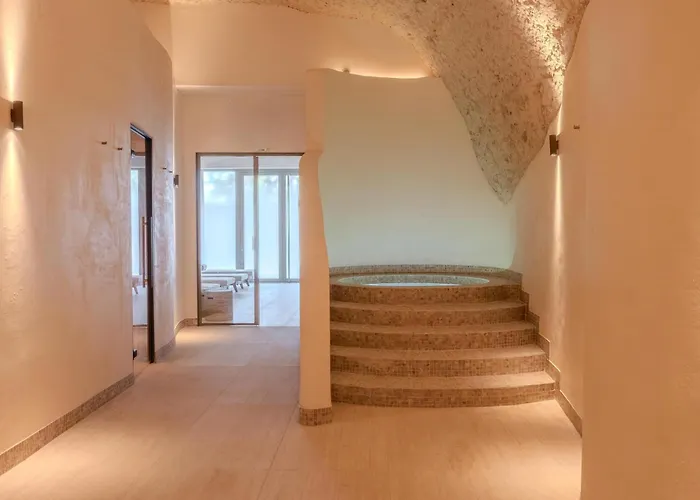 Amboise Hotels