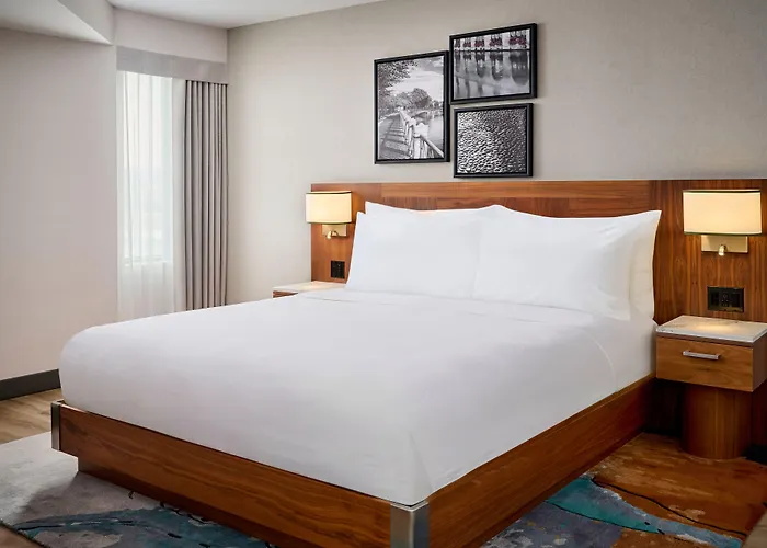 Ômage Hotel, Montreal Laval, a Tribute Portfolio Hotel