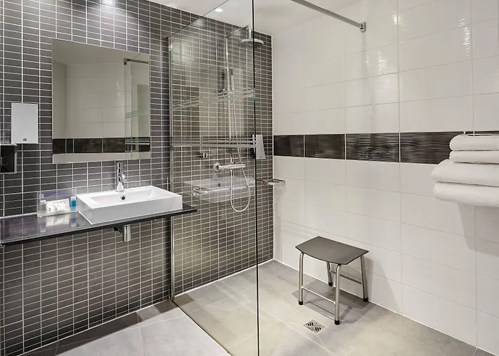 Holiday Inn Toulon City Centre By Ihg
