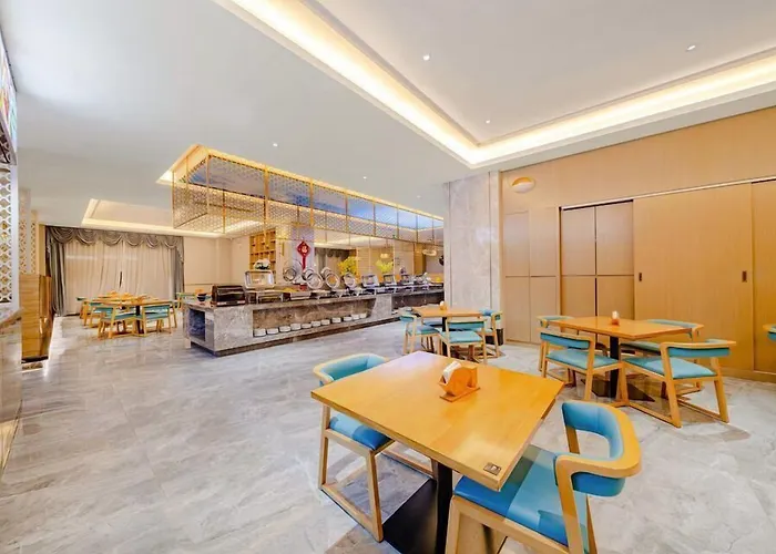 Greentree Eastern Hotel Hainan Free Trade Port Jiangdong New District Meilan Airport