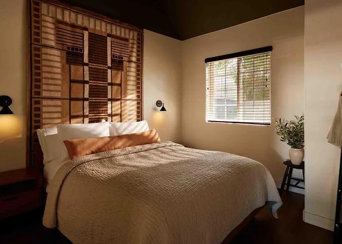 Big Bear Lake Hotels With Jacuzzi in Room