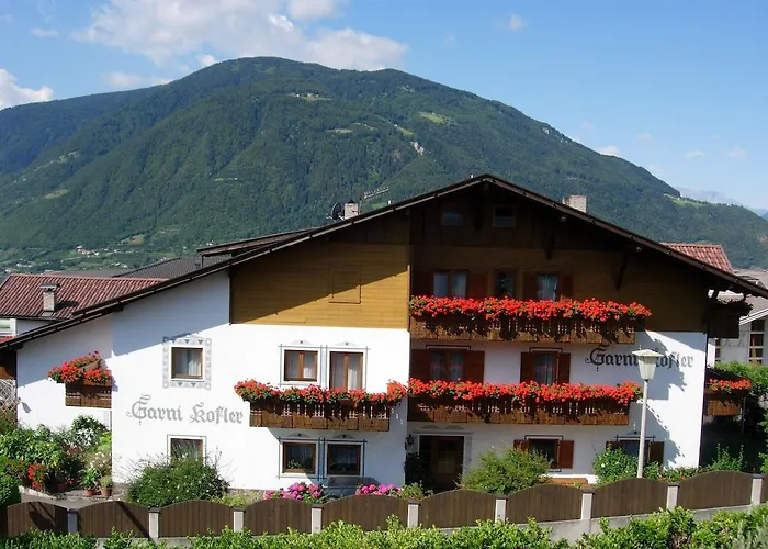 Hotels in Dorf Tirol