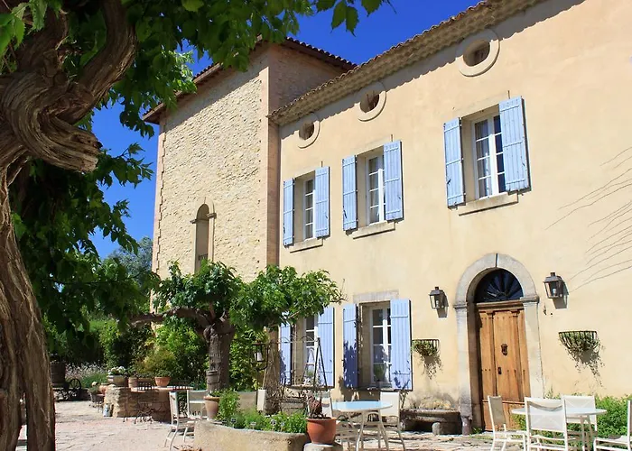 Hôtels à côté de 