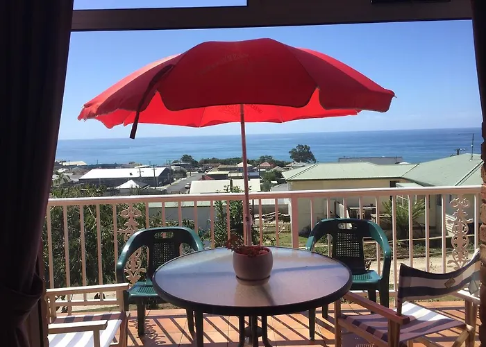 Penguin Seaside Homestay