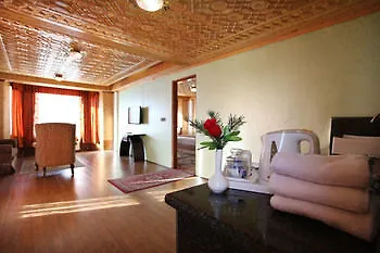 Hotel Gulmarg Lux Shanum