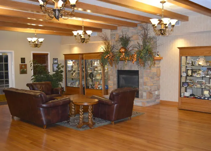 Fowlerville Hotels