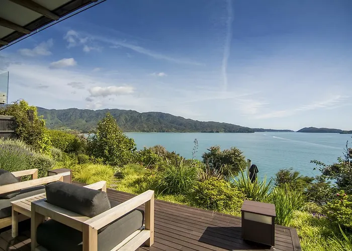 Motueka Hotels