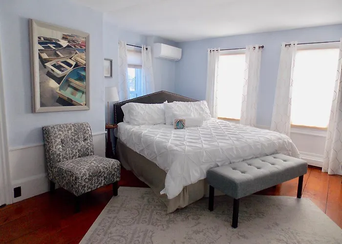 Wellfleet Hotels