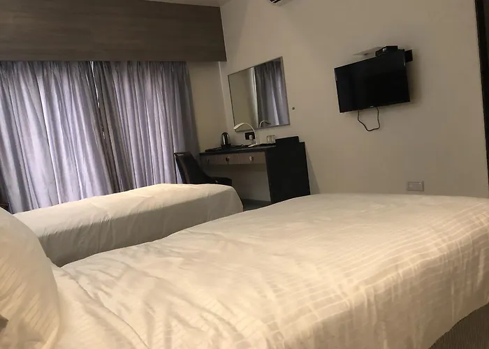 Hotel Sharanam