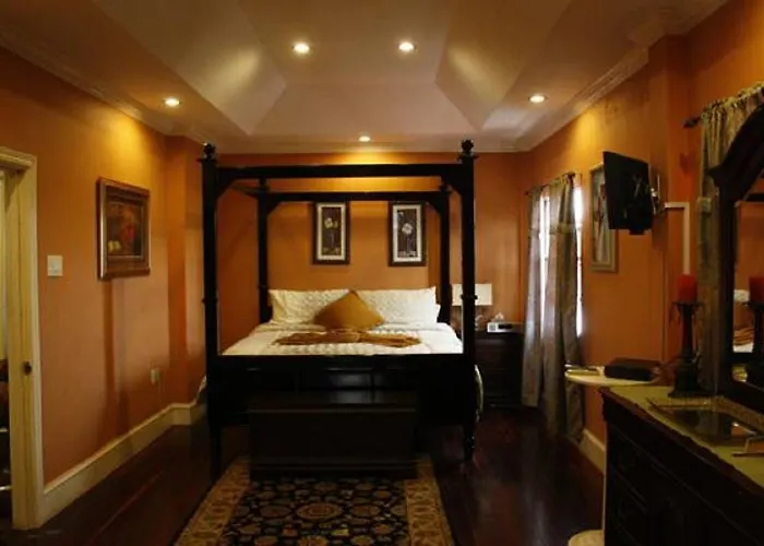Georgetown Hotels