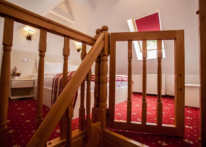 Extravagance Hotel