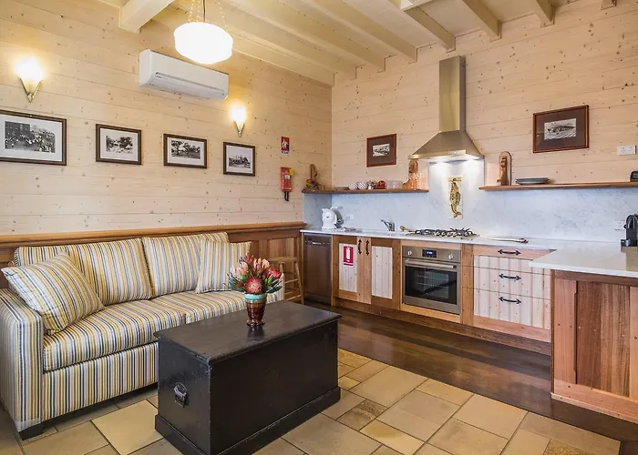Old Bank Boutique Hotel