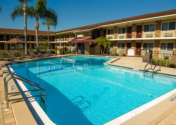 Zephyrhills Hotels