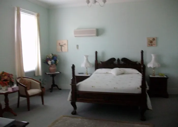 Dromana Hotels