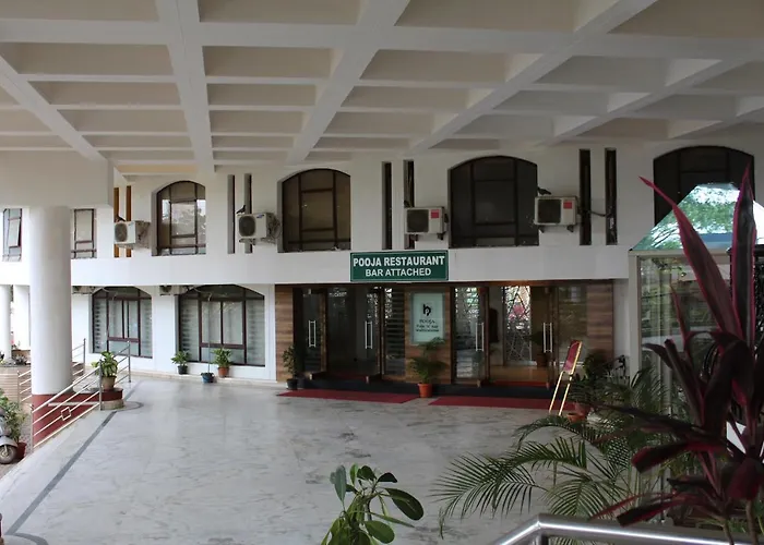 Hotel Pooja International