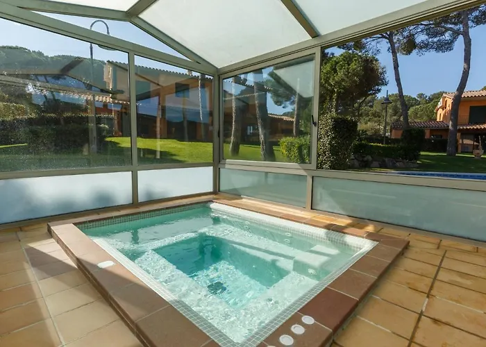 Villas Familiares en Pals