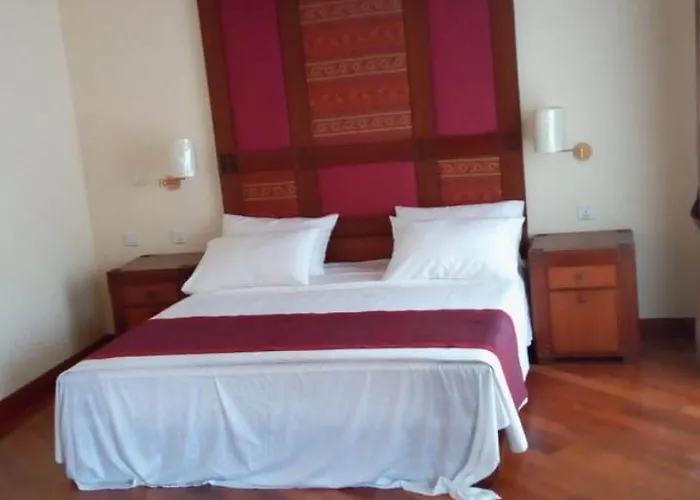 4 Season Hotel And Suites Malam Jabba