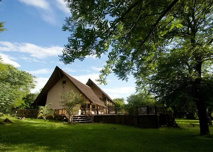 Cresta Mowana Safari Lodge