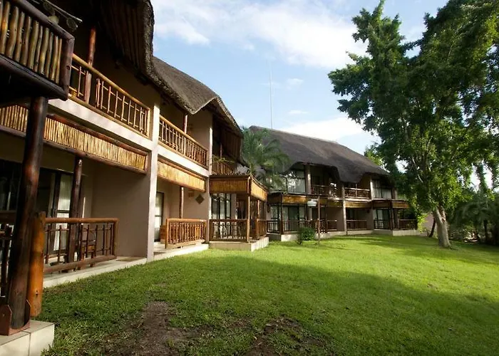 Cresta Mowana Safari Lodge