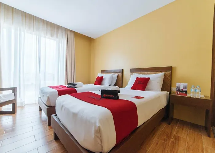 Reddoorz Premium Near Health Centrum Banica