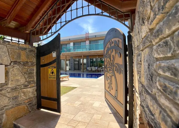 Villen mit privatem Schwimmbad in Bodrum