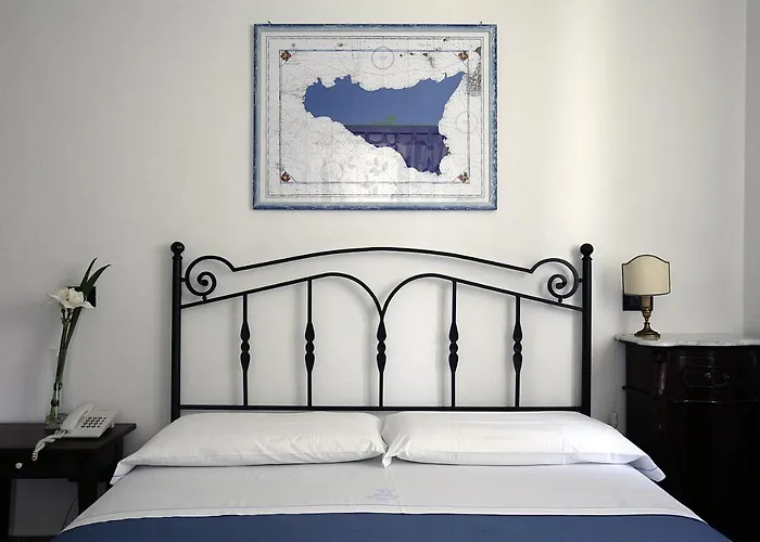 Hotels in Santa Marina Salina
