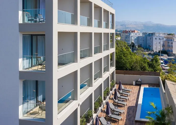 Ellure Luxury Suites
