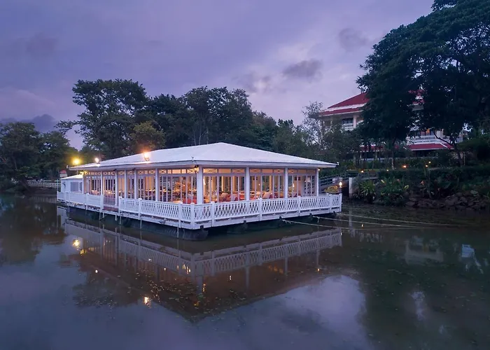 Hotels met jacuzzi in Kanchanaburi