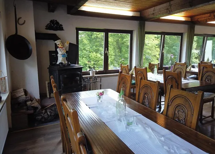 Hotels in Rengsdorf